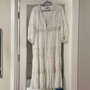 Chicwish White Lace Long Sleeve Dress